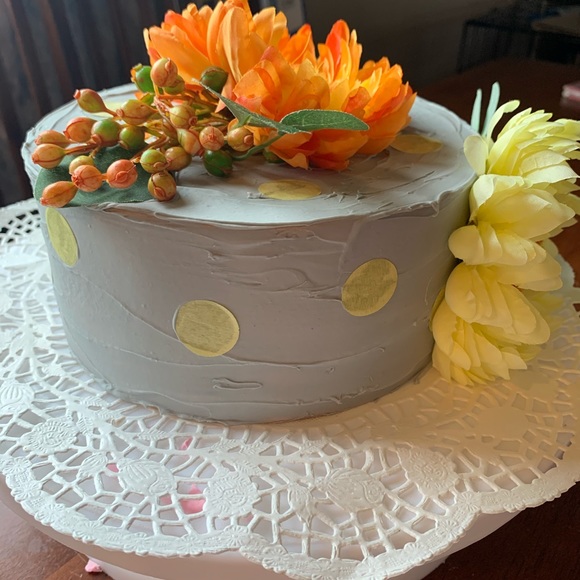 Display cake - Picture 2 of 2